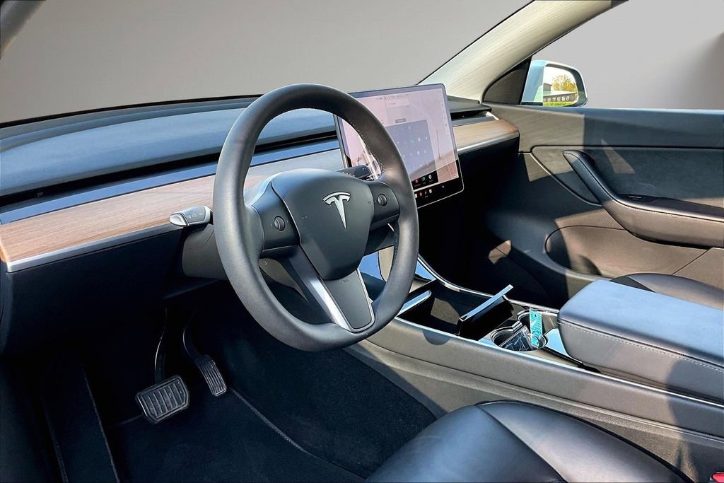 Used 2020 Tesla Model Y Long Range AWD/4WD image 16