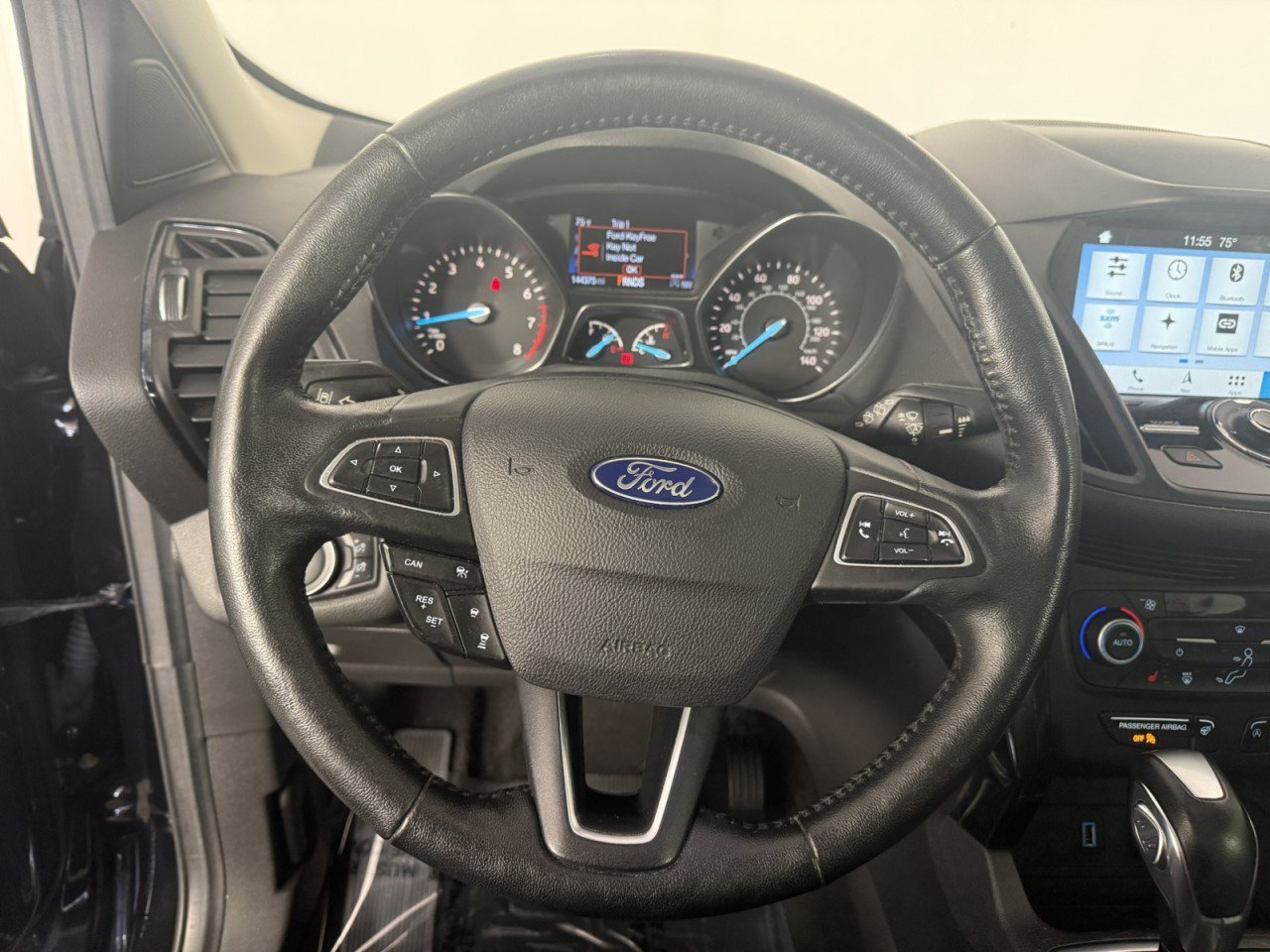 Used 2019 Ford Escape Titanium AWD/4WD image 21