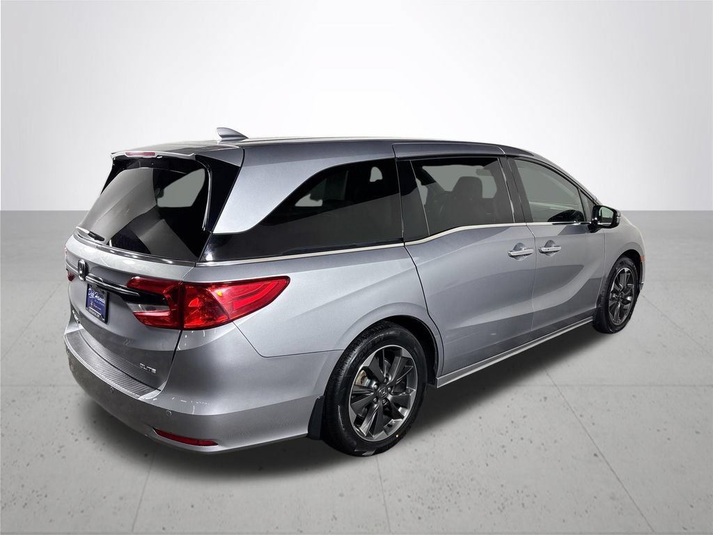 Used 2023 Honda Odyssey Elite image 6
