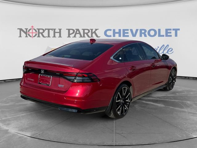 Used 2024 Honda Accord Touring image 3