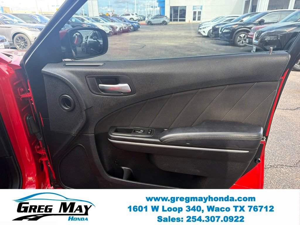 Used 2022 Dodge Charger SXT RWD image 28