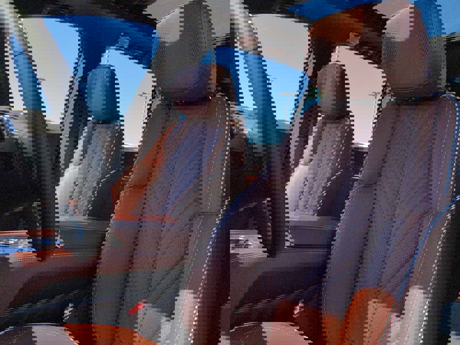 New 2026 Cadillac Vistiq Platinum image 24