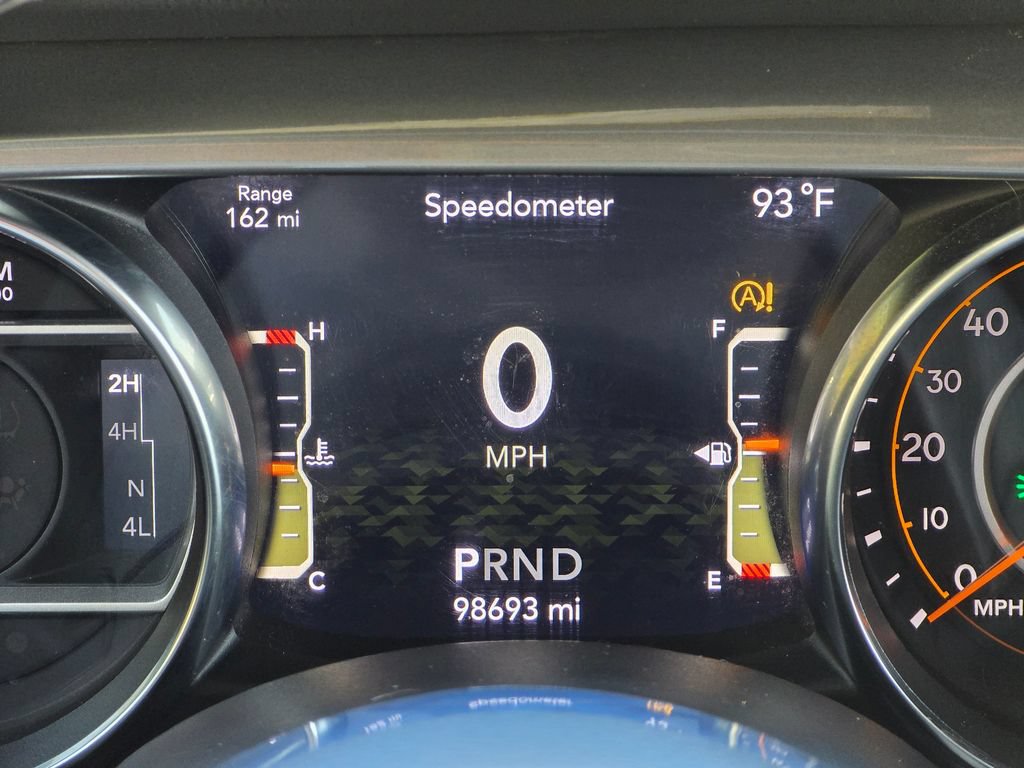 Used 2022 Jeep Wrangler Unlimited Sahara AWD/4WD image 31