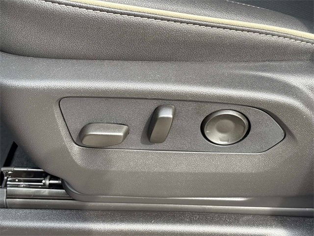 New 2026 Chevrolet Suburban Premier image 25