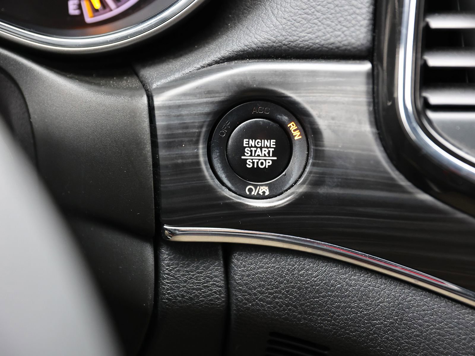 Used 2022 Jeep Grand Cherokee Limited image 30