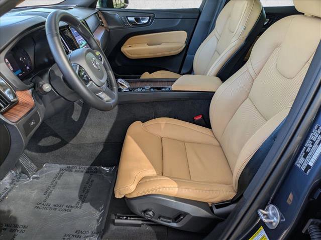 Used 2025 Volvo XC60 B5 Ultra w/ Protection Package Premier image 16