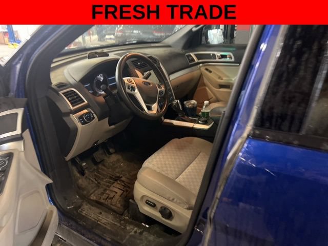 Used 2015 Ford Explorer XLT w/ Equipment Group 201B AWD/4WD image 9