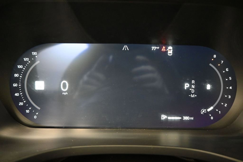 Used 2025 Volvo XC60 B5 Plus w/ Climate Package AWD/4WD image 11