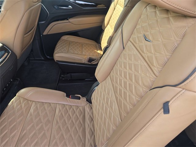 Used 2024 Cadillac Escalade Premium Luxury w/ Performance Package image 12
