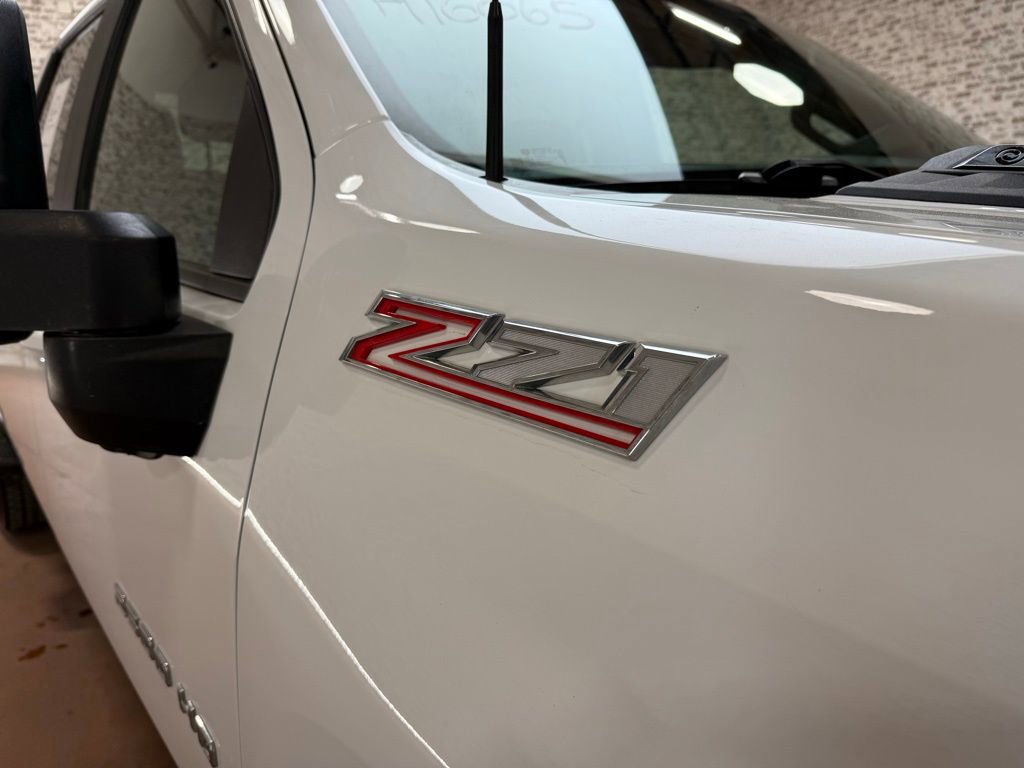 Used 2024 Chevrolet Silverado 2500 LT image 10