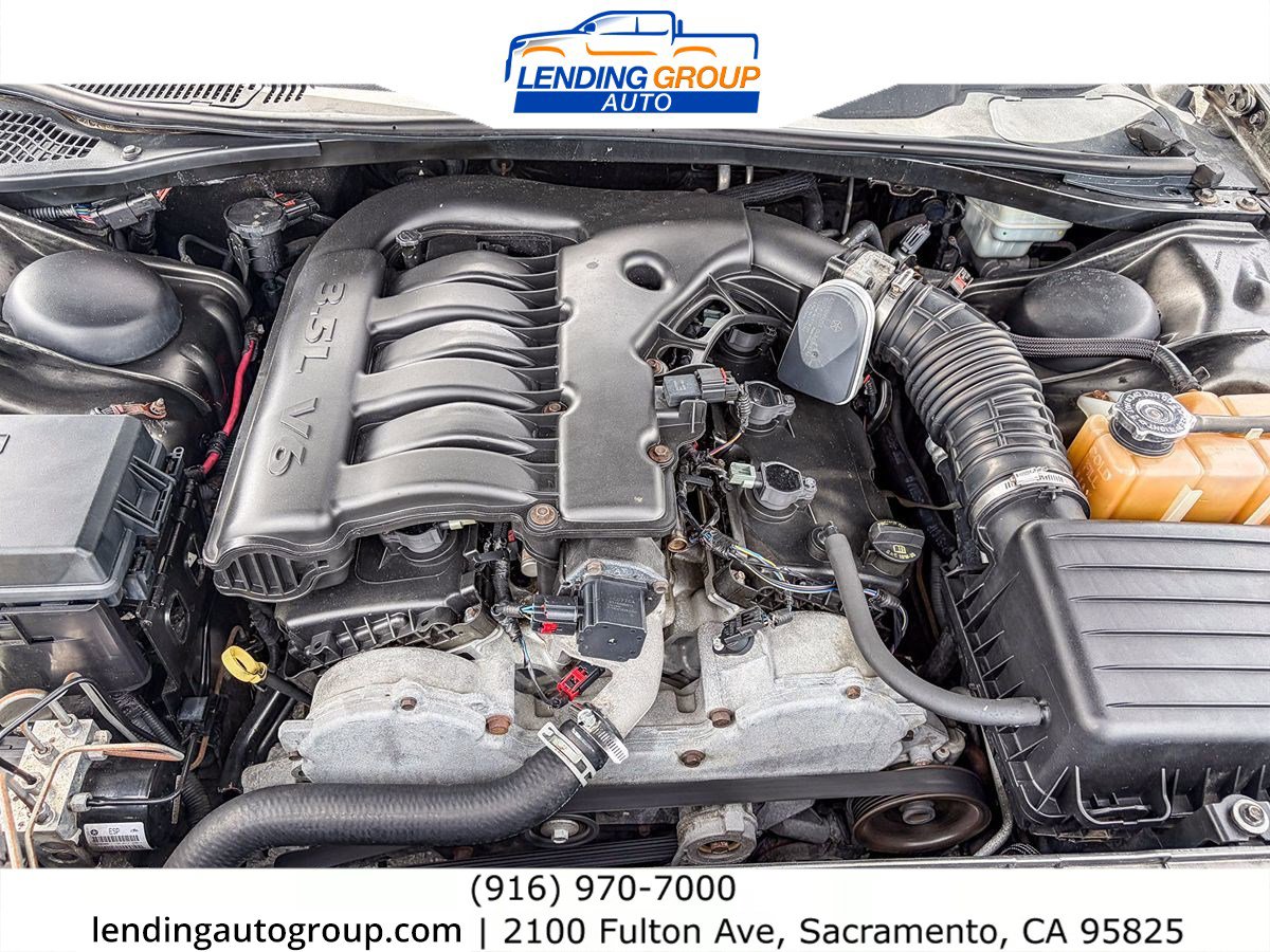 Used 2010 Dodge Challenger SE image 25