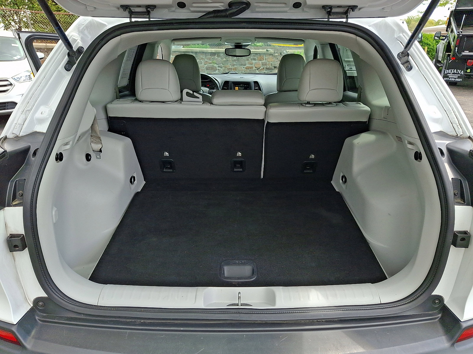 Used 2021 Jeep Cherokee Latitude Lux image 29