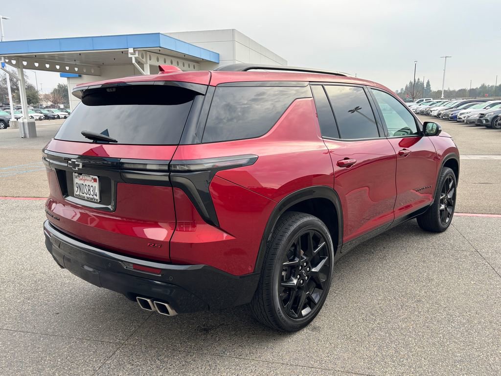Used 2024 Chevrolet Traverse RS image 5