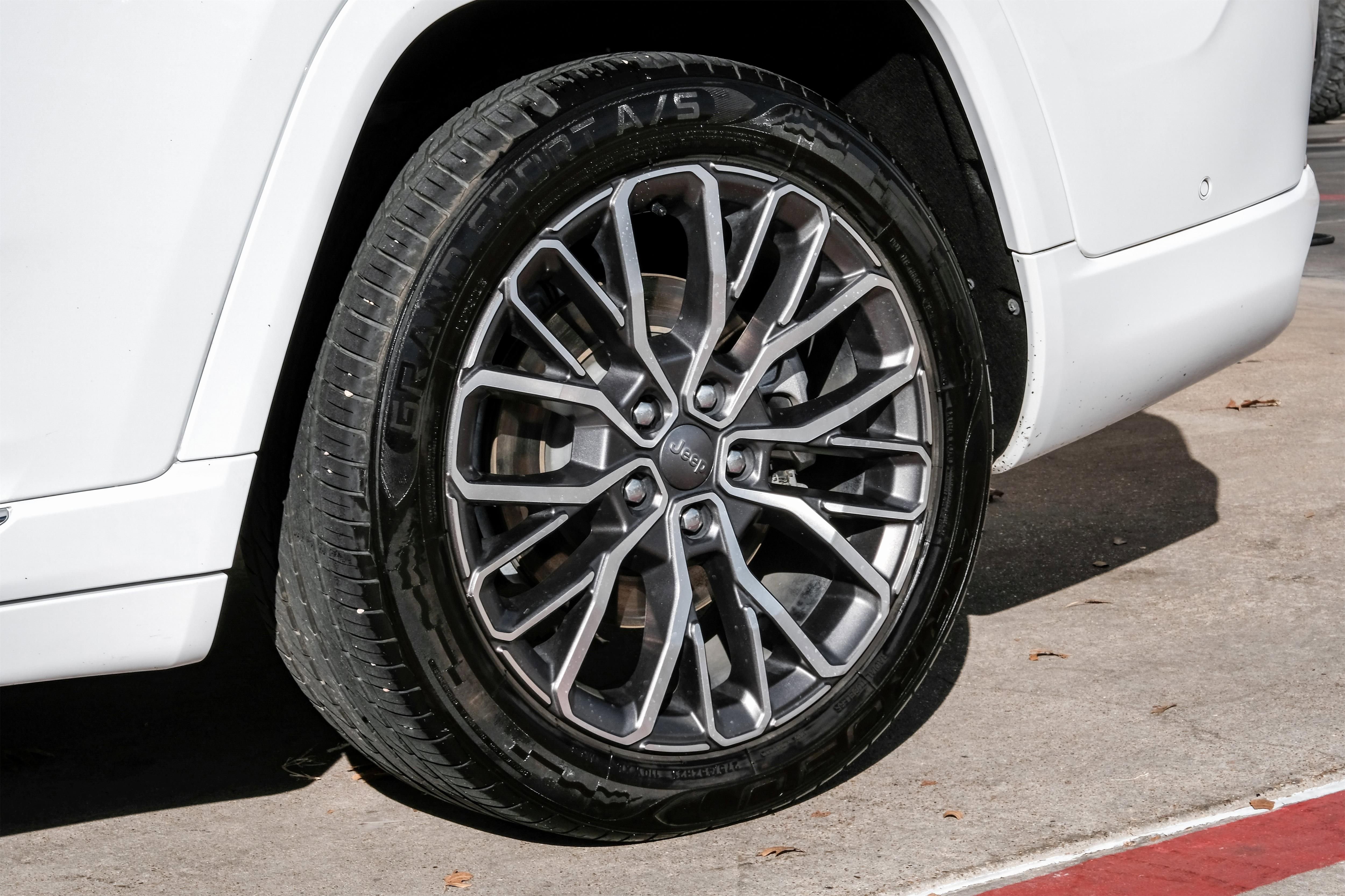 Used 2022 Jeep Grand Cherokee L Summit image 67