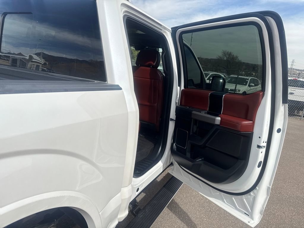 Certified 2019 Ford F150 Platinum w/ Equipment Group 701A Luxury image 20