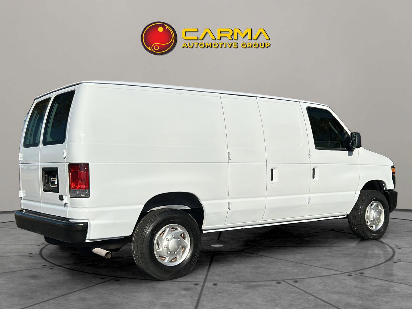 Used 2014 Ford E-250 and Econoline 250 w/ Power Group image 8
