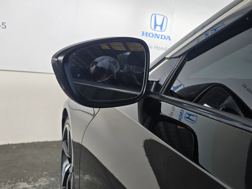 Used 2018 Honda Accord Sport image 39