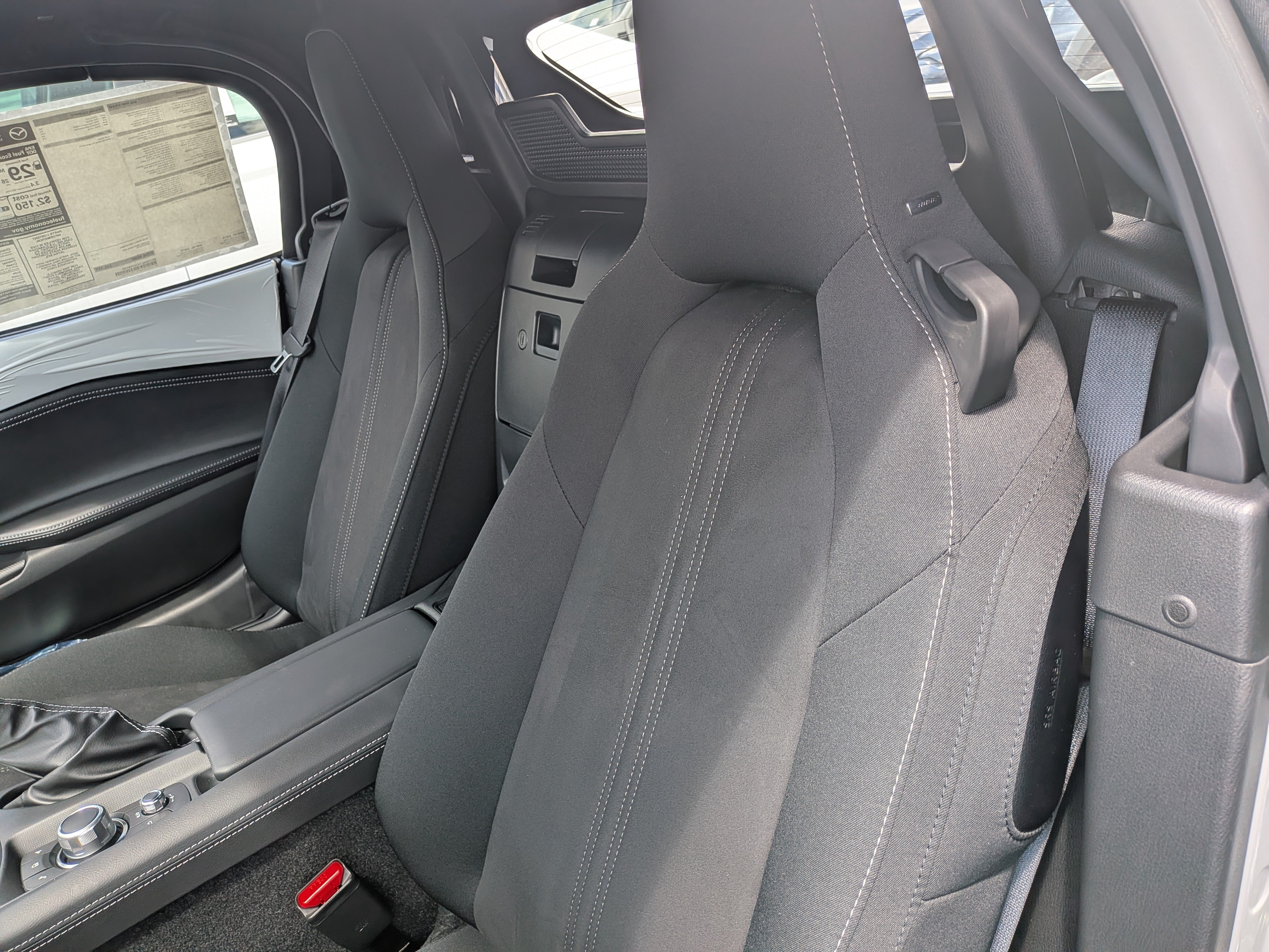 New 2026 MAZDA MX-5 Miata Club w/ Interior Package RWD image 17