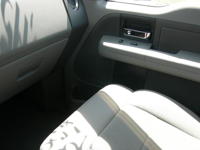 Used 2006 Ford F150 XLT AWD/4WD image 14