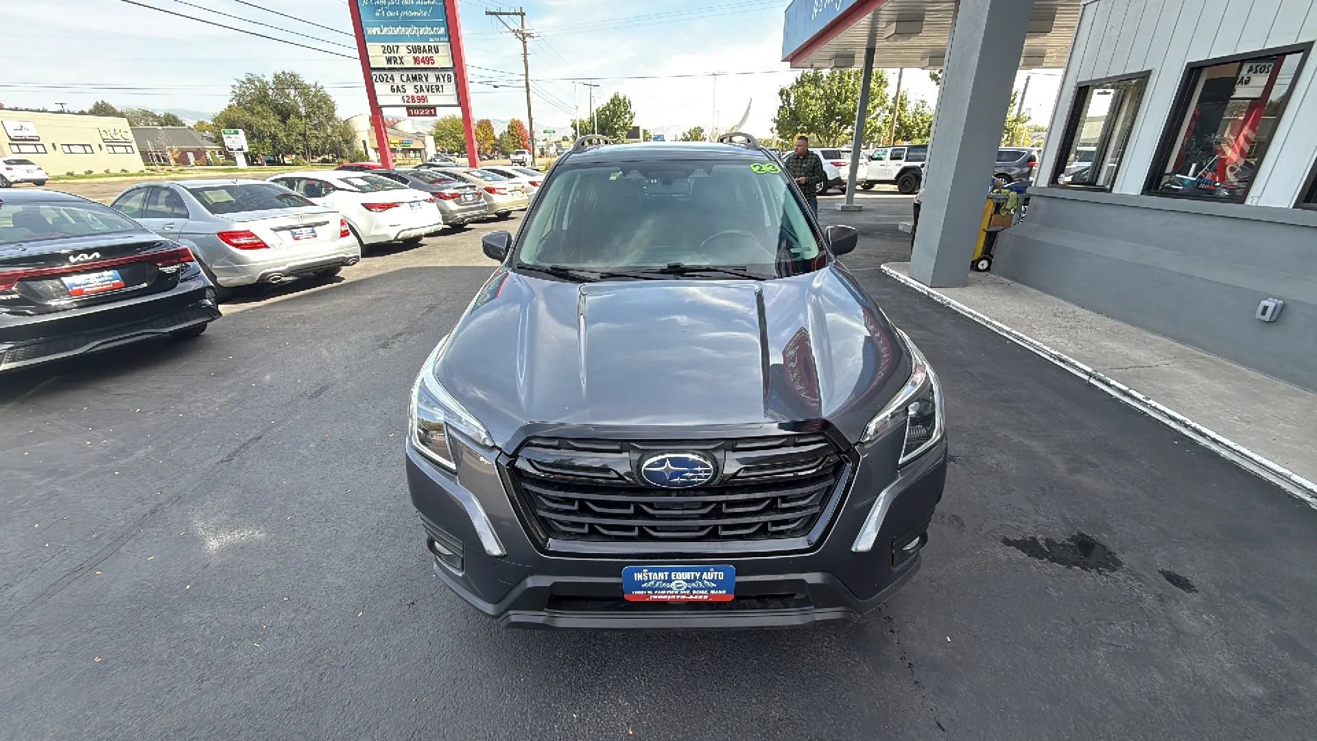 Used 2023 Subaru Forester Premium AWD/4WD image 8