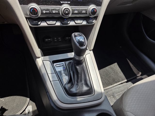 Used 2020 Hyundai Elantra SEL FWD image 12