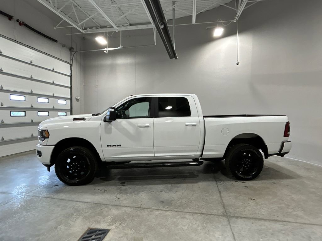 Used 2024 RAM 2500 Big Horn w/ Night Edition AWD/4WD image 9