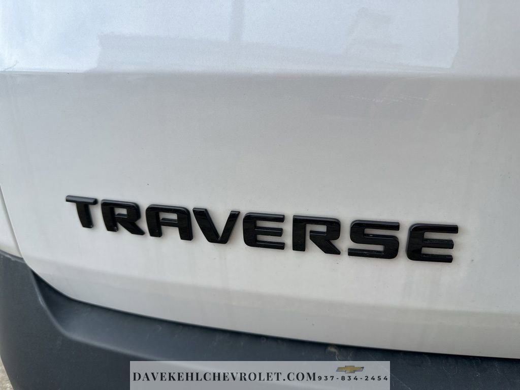 Used 2023 Chevrolet Traverse RS image 39