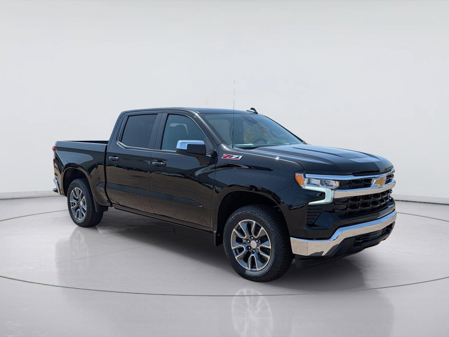 New 2026 Chevrolet Silverado 1500 LT w/ Z71 Off-Road Package AWD/4WD image 7