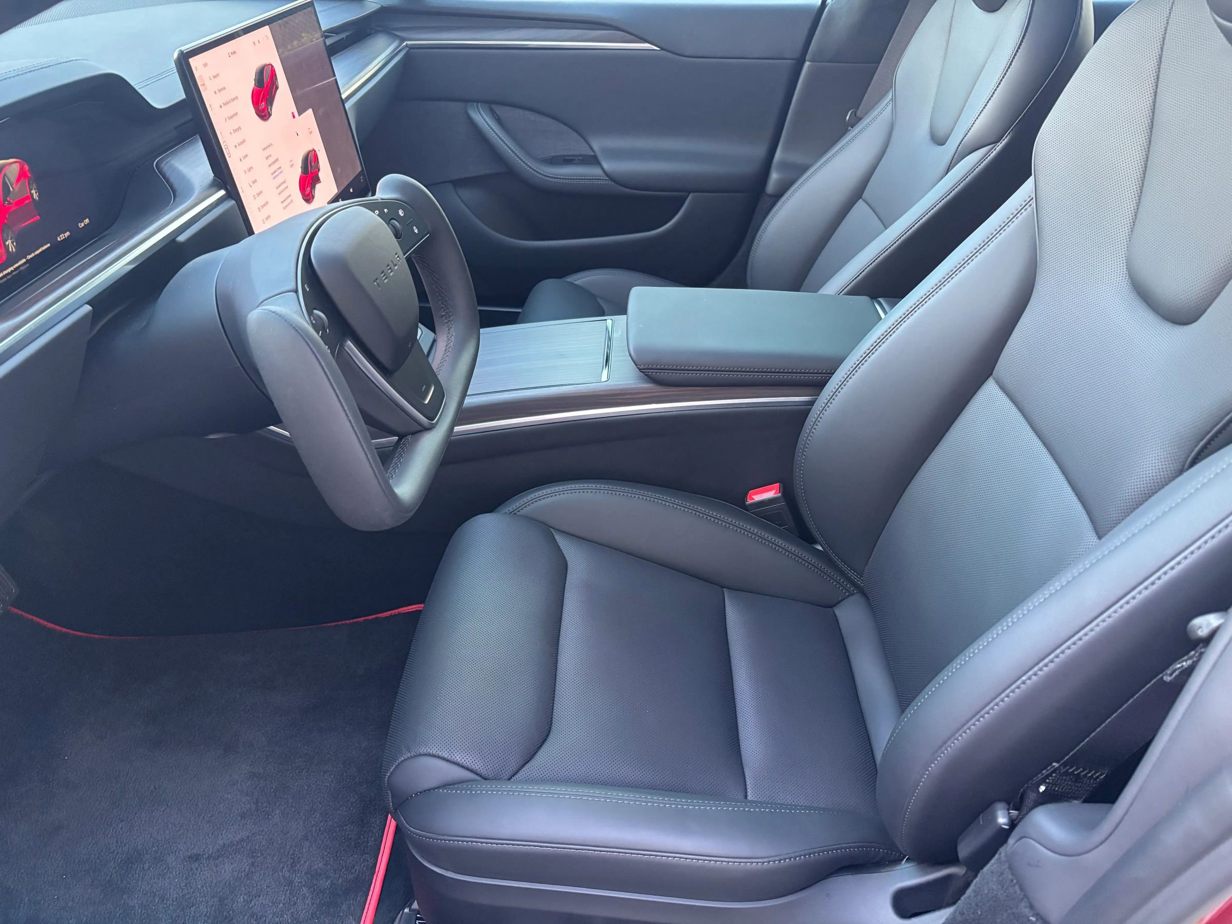 Used 2025 Tesla Model S image 11