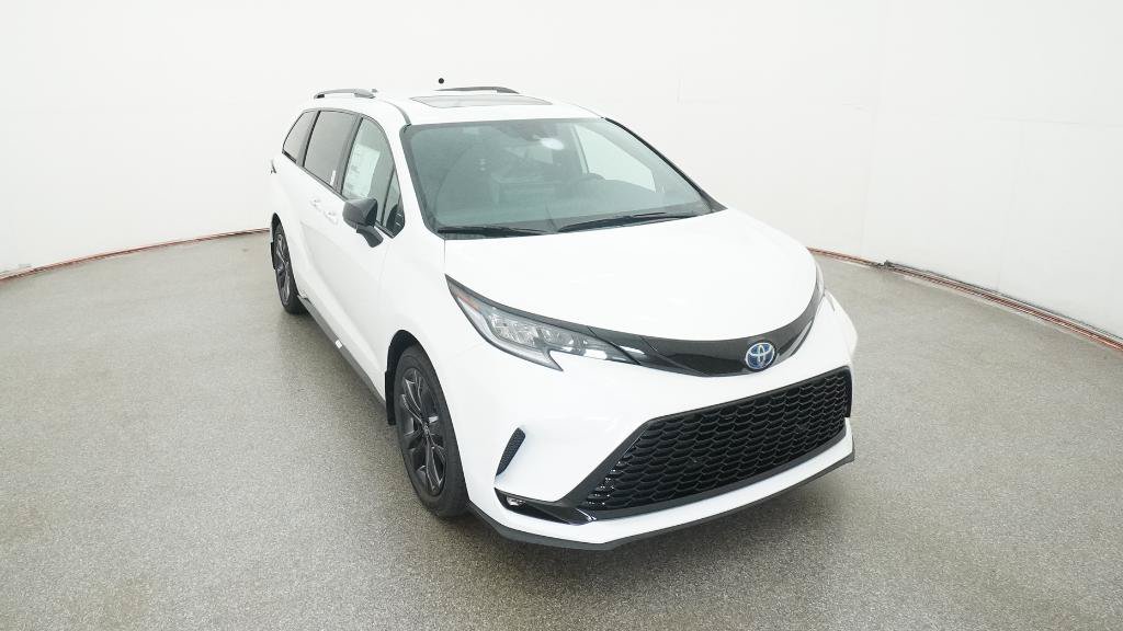 New 2025 Toyota Sienna XSE FWD image 17