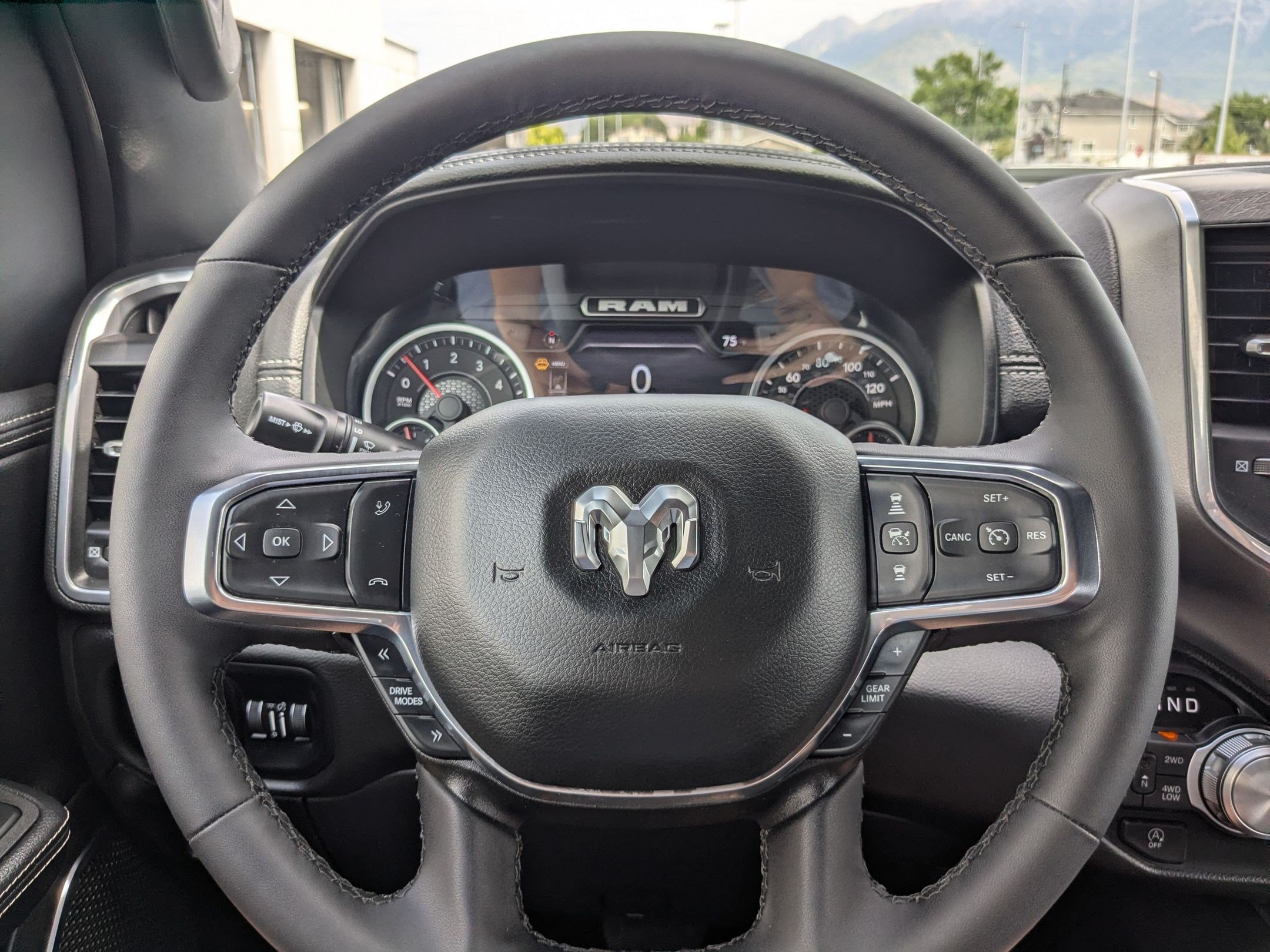 Used 2025 RAM 1500 Laramie w/ Sport Appearance Package AWD/4WD image 19