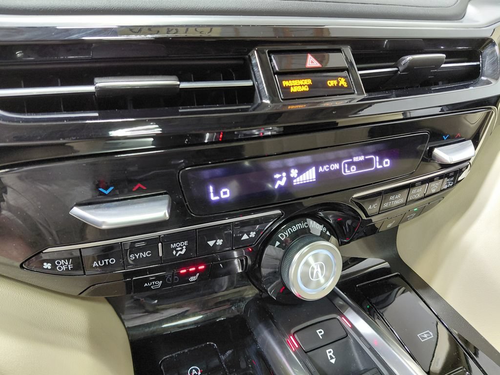 Used 2022 Acura MDX SH-AWD w/ Technology Package image 32