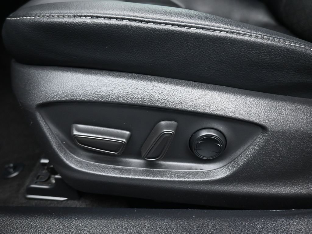 Used 2021 Toyota Camry XSE w/ Navigation Package image 12