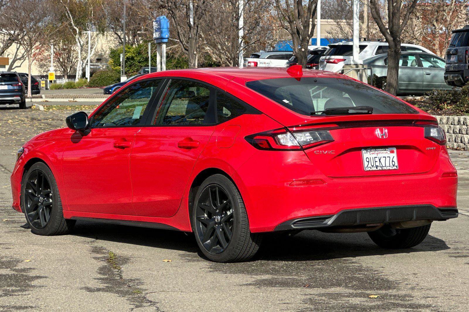 Used 2025 Honda Civic Sport image 6