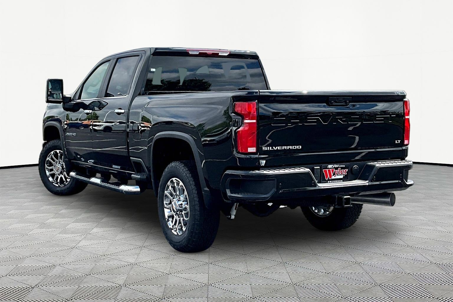 New 2026 Chevrolet Silverado 2500 LT w/ Z71 Chrome Sport Edition AWD/4WD image 3