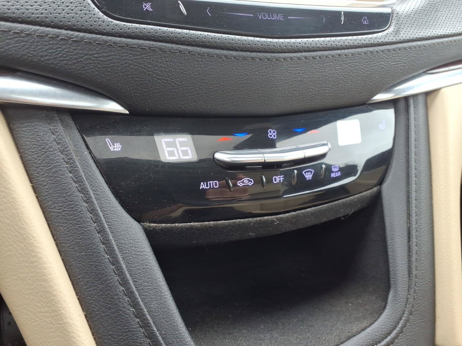 Used 2019 Cadillac XT5 Luxury FWD image 26