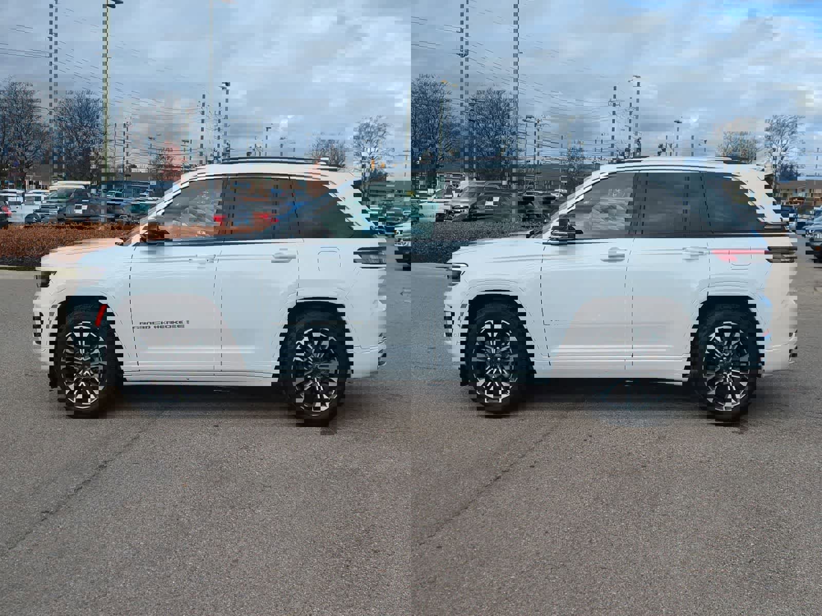 Used 2022 Jeep Grand Cherokee Overland image 5