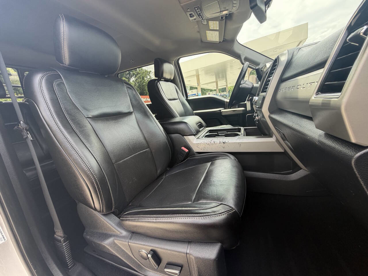 Used 2019 Ford F350 Lariat w/ Lariat Value Package AWD/4WD image 7