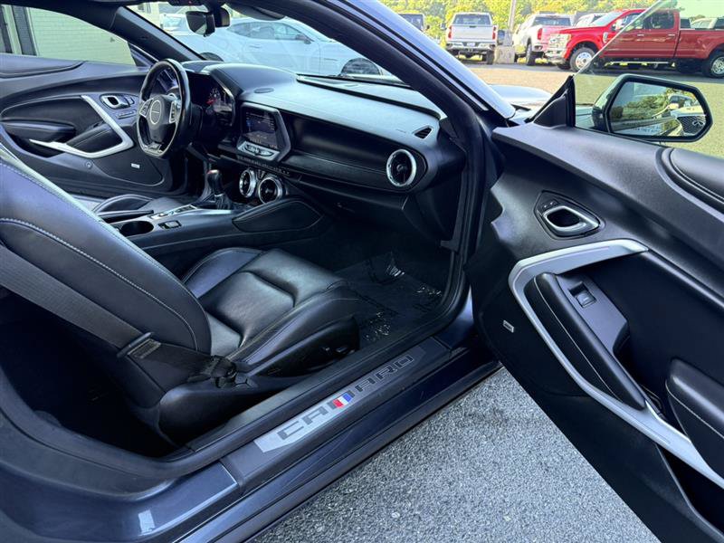 Used 2019 Chevrolet Camaro SS RWD image 10
