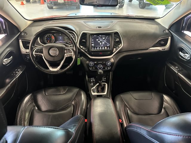 Used 2016 Jeep Cherokee Trailhawk w/ Leather Interior Group AWD/4WD image 36