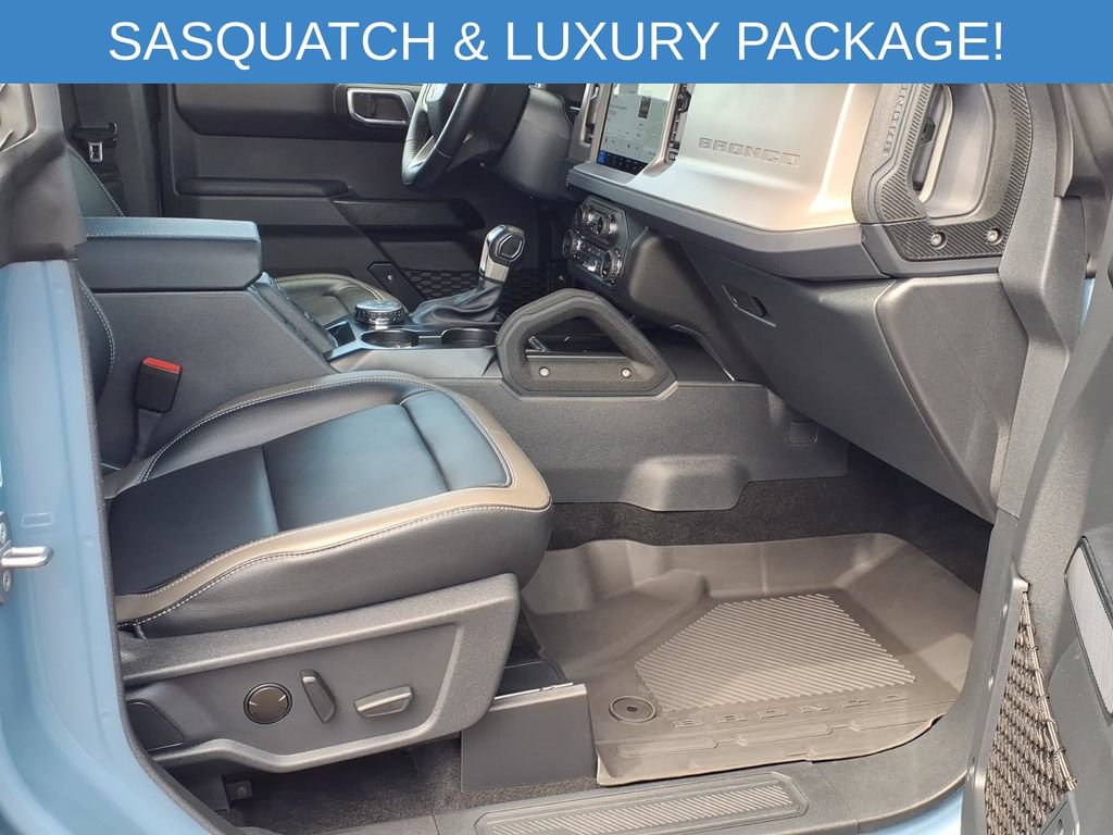 Used 2025 Ford Bronco Outer Banks w/ Sasquatch Package AWD/4WD image 14