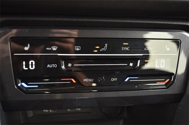 Certified 2024 Volkswagen Tiguan SE image 15