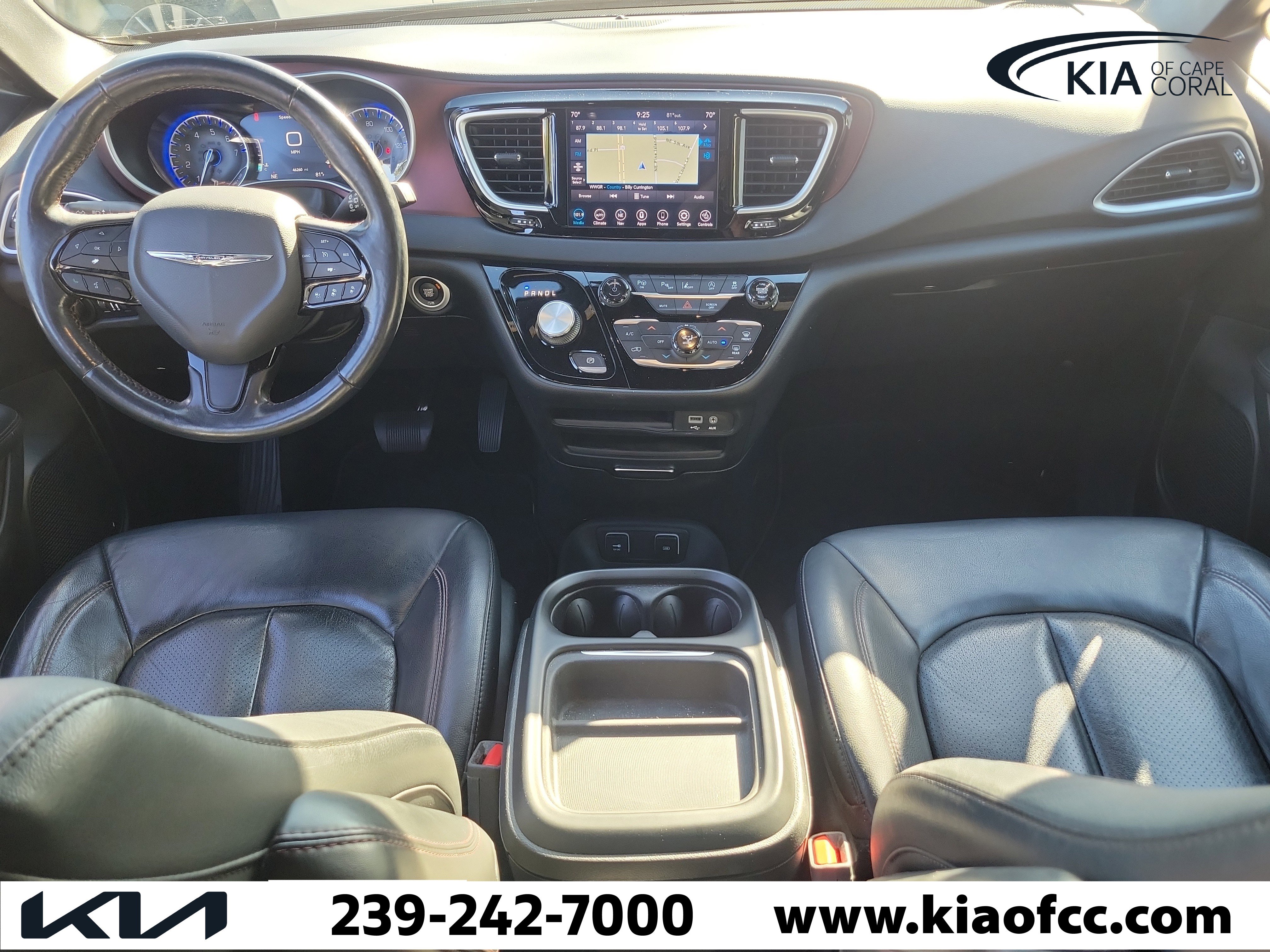 Used 2020 Chrysler Pacifica Touring-L image 18