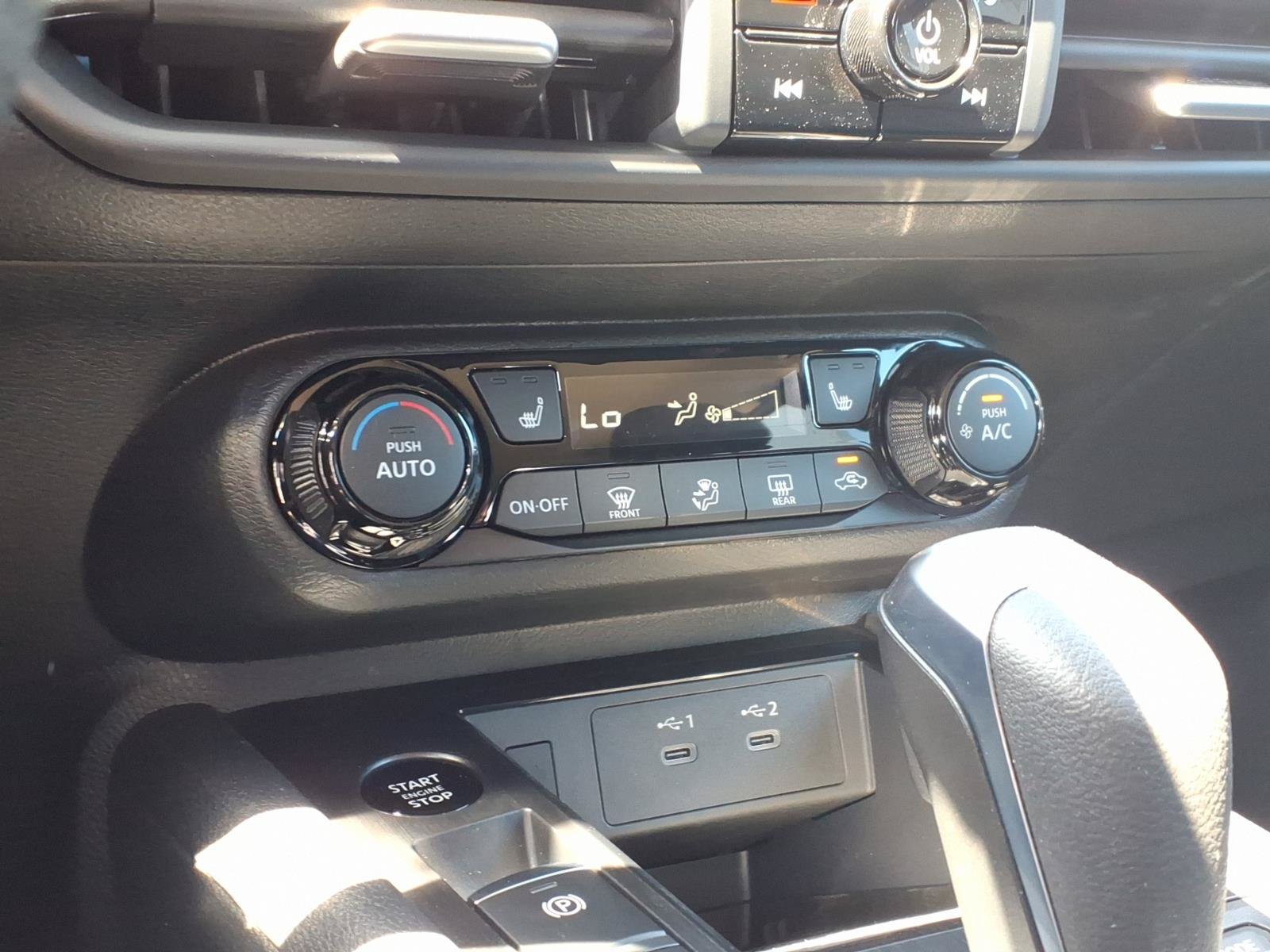 New 2027 Nissan Kicks SV AWD/4WD image 16
