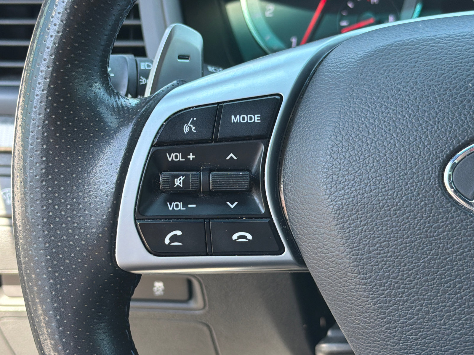 Used 2018 Hyundai Sonata Limited image 21