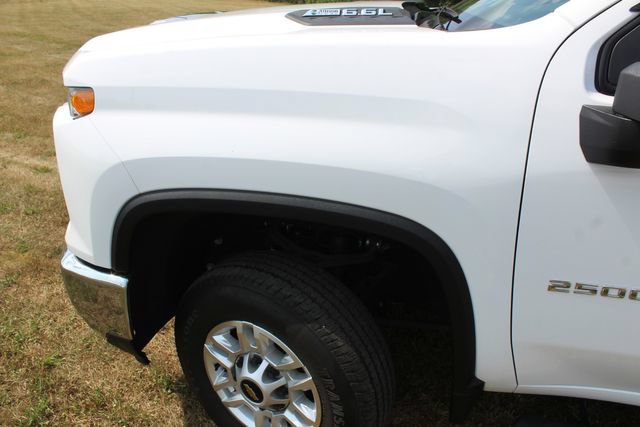 Used 2024 Chevrolet Silverado 2500 LT AWD/4WD image 16