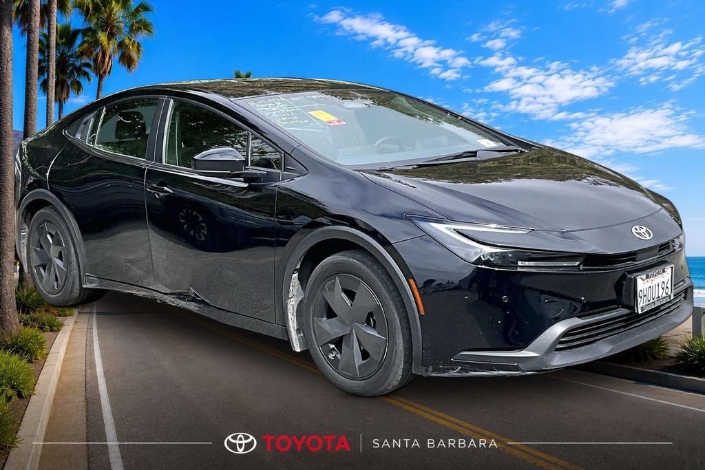 Used 2023 Toyota Prius LE FWD image 1