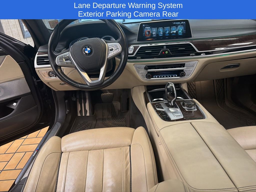 Used 2017 BMW 750i xDrive image 13