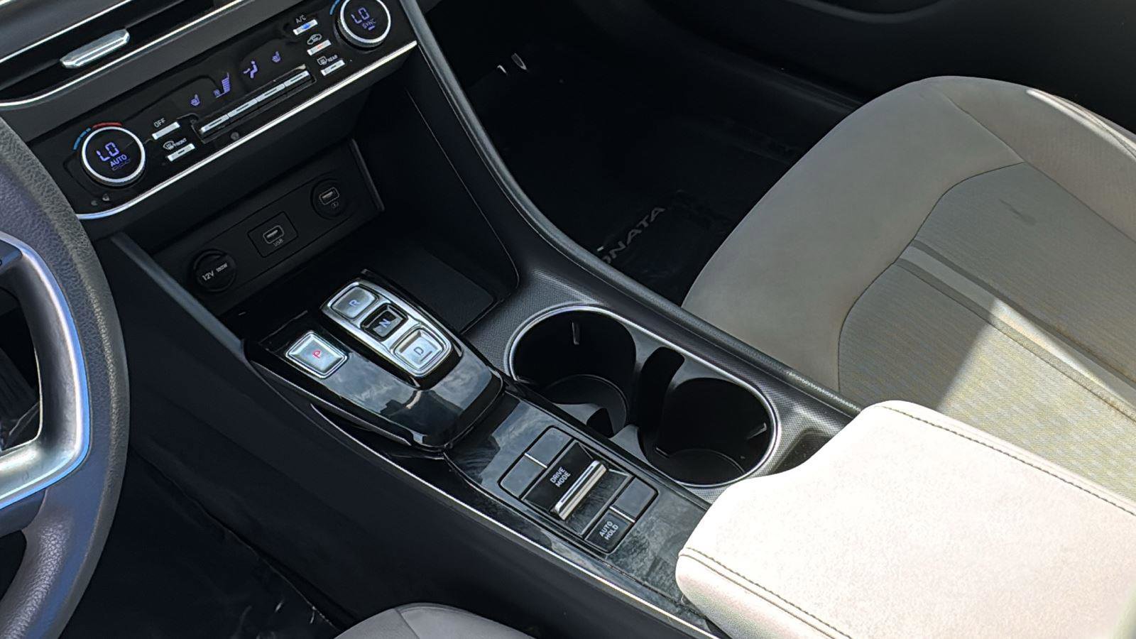 Used 2023 Hyundai Sonata SEL w/ Cargo Package image 19