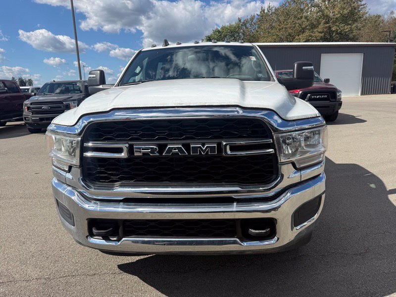 Used 2024 RAM 3500 Tradesman w/ Chrome Appearance Group AWD/4WD image 8